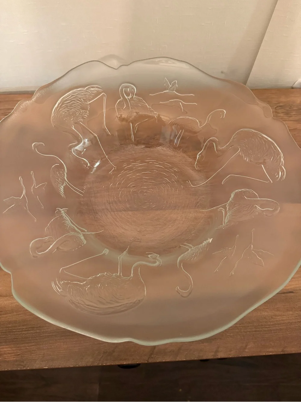 🦩Raised flamingo 🦩 bowl.  French glass 14” scalloped edge.